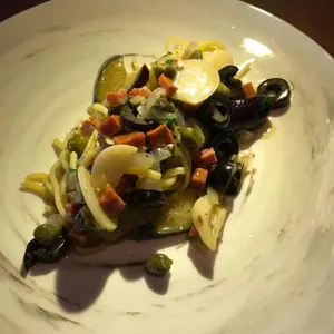 톨테일 사진