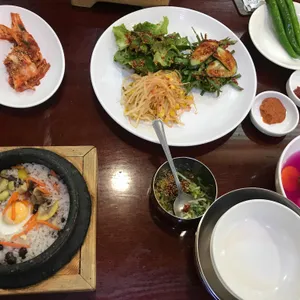 오얏리 돌솥밥 사진