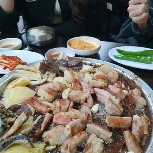 황소곱창한판구이 사진
