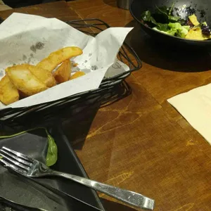 교촌치킨 사진