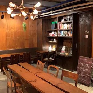 어뮤즈 그라운드 리뷰 사진