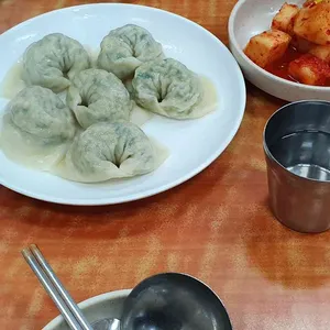 황태 뚝배기 칼국수 사진