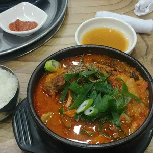 고을감자탕 사진