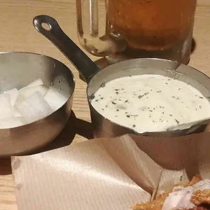 정직한통닭 사진