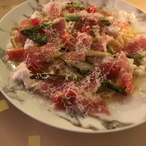 로우파이테이블 사진