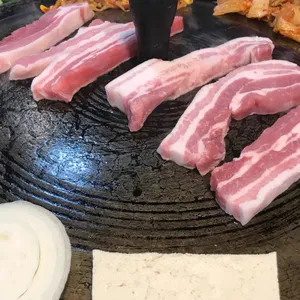 산들마당솥뚜껑삼겹살 사진