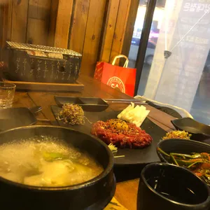 육회공작소 사진