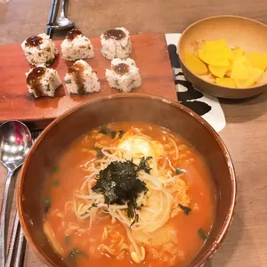 틈새라면 사진