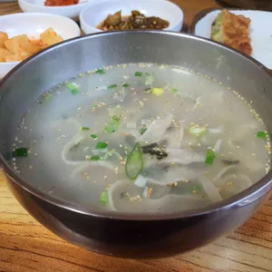 옹심이칼국수 사진