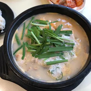 찐한부산돼지국밥 사진