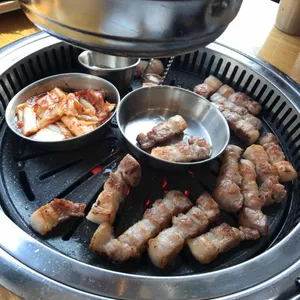 고기밥상 사진
