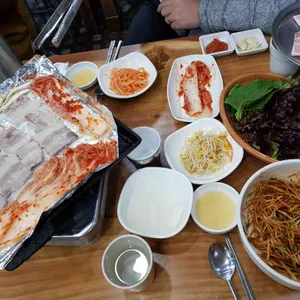 철뚝집 사진
