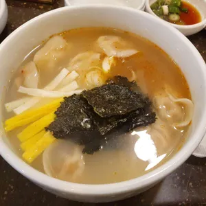 진진만두국 사진