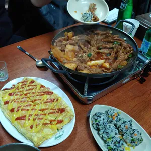 로얄뼈있는닭발전문 사진