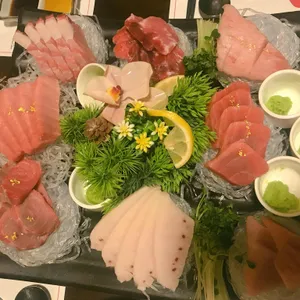 필참치 사진