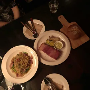 틈 사진