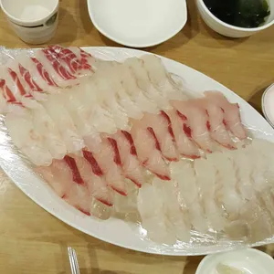 참바다세꼬시 사진