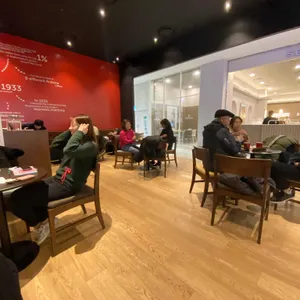 일리 카페 리뷰 사진