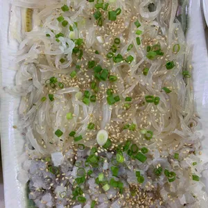 물만난산오징어와해물 사진