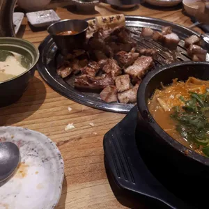 육시락 사진