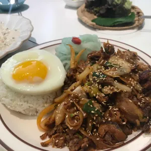 캐쥬얼식당 사진