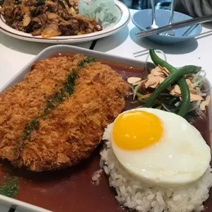 캐쥬얼식당 사진