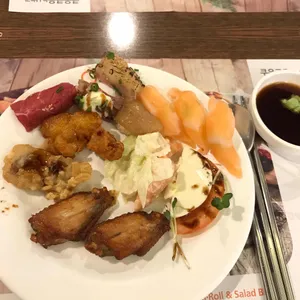 쿠우쿠우 사진