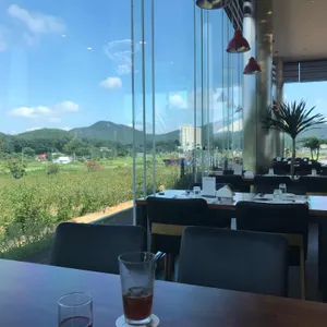 아로니움 리뷰 사진