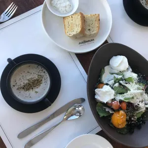 아로니움 리뷰 사진