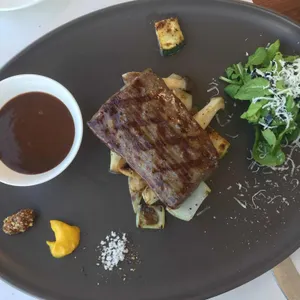 아로니움 리뷰 사진