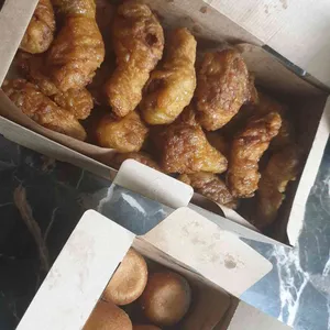 교촌치킨 사진