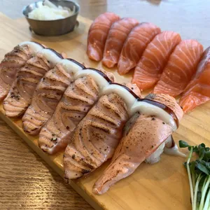 연어로만 사진