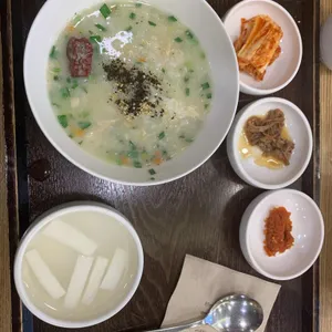 본죽 사진