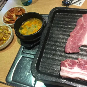 돌하루방도야지 사진