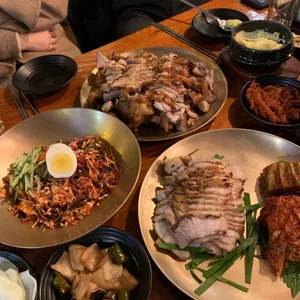 깐깐한족발 사진
