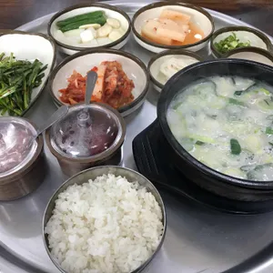 장수돼지국밥 사진