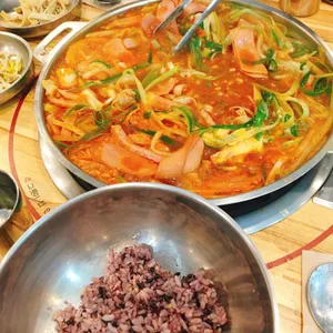 이태리부대찌개 리뷰 사진