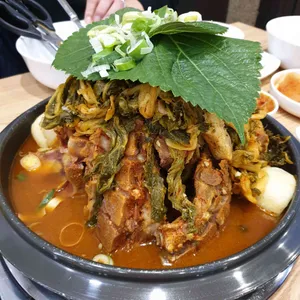 유명한감자탕 사진