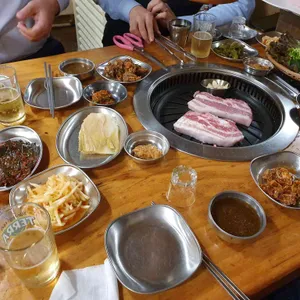 모퉁이돼지숯불갈비 사진