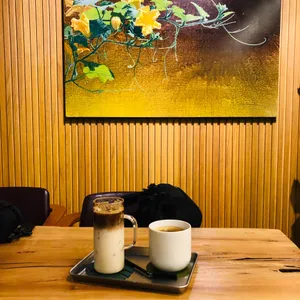 모이 카페 리뷰 사진