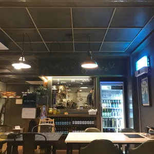 고래날다 리뷰 사진