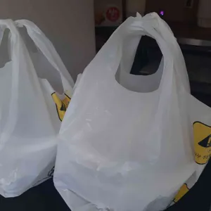 엉짱윤치킨 사진