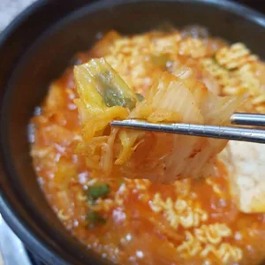 백채김치찌개 사진