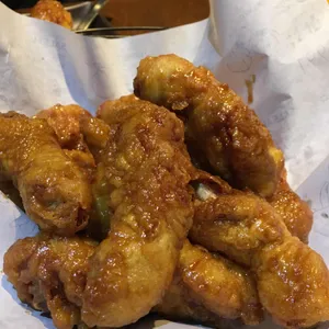 교촌치킨 사진