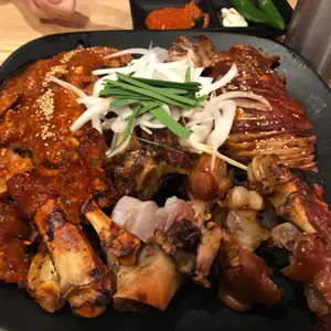 마왕족발 사진