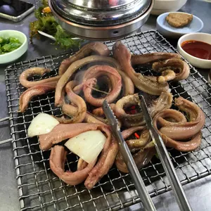 부산자갈치꼼장어 사진