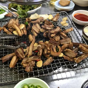 부산자갈치꼼장어 사진