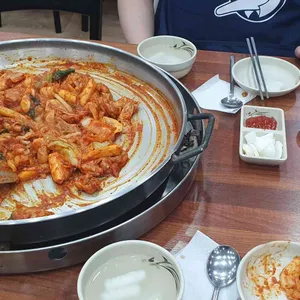본가호반닭갈비막국수 사진