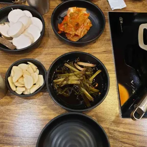 대찬식당 사진