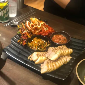 꽃피우는기와보쌈 사진